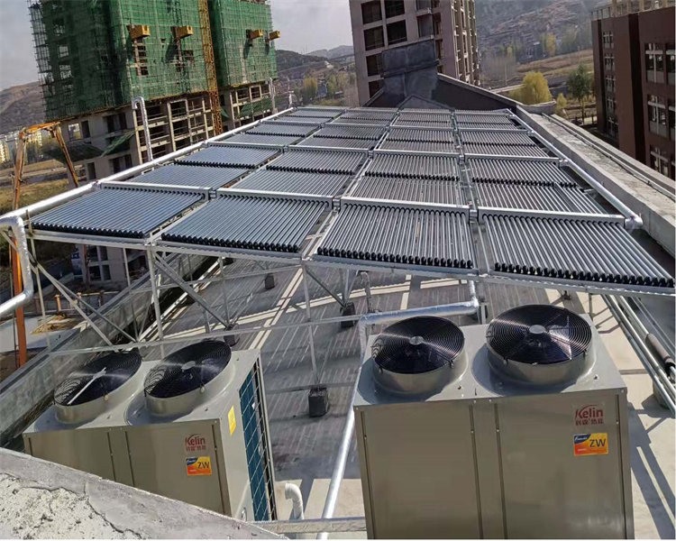 山西临县中学小学部食堂太阳能热水设备（24吨）