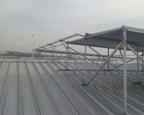山西大学东山校区风雨操场太阳能热水设备（10吨）